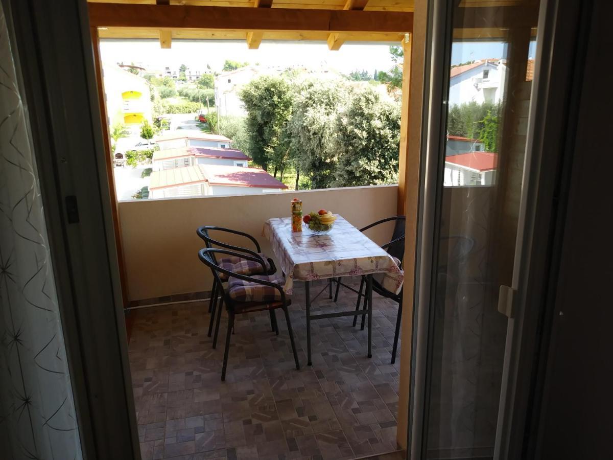 Nives Apartmani Pakoštane Exteriér fotografie