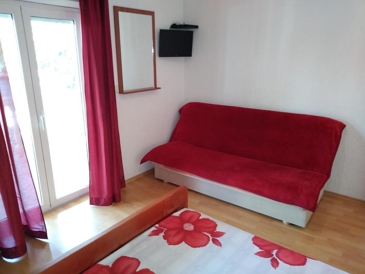 Nives Apartmani Pakoštane Exteriér fotografie
