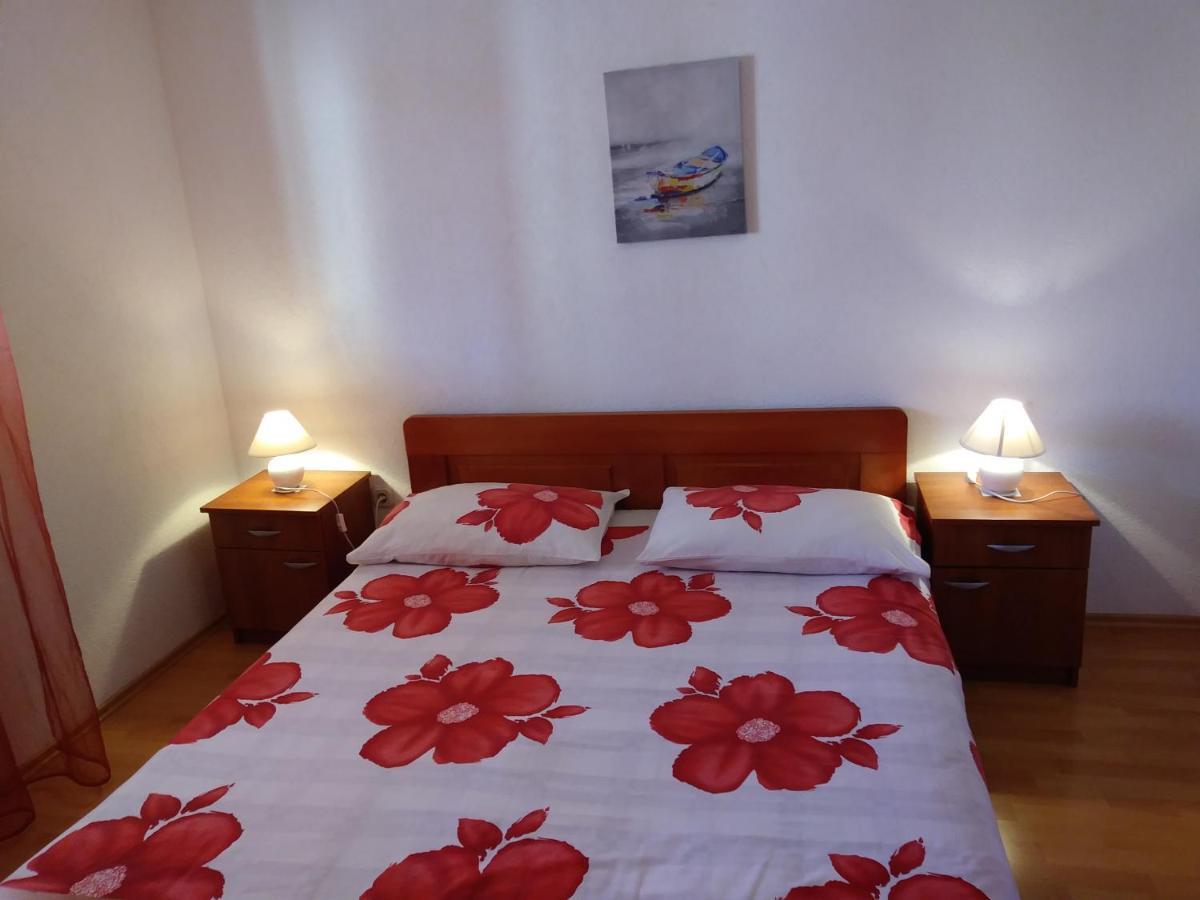 Nives Apartmani Pakoštane Exteriér fotografie