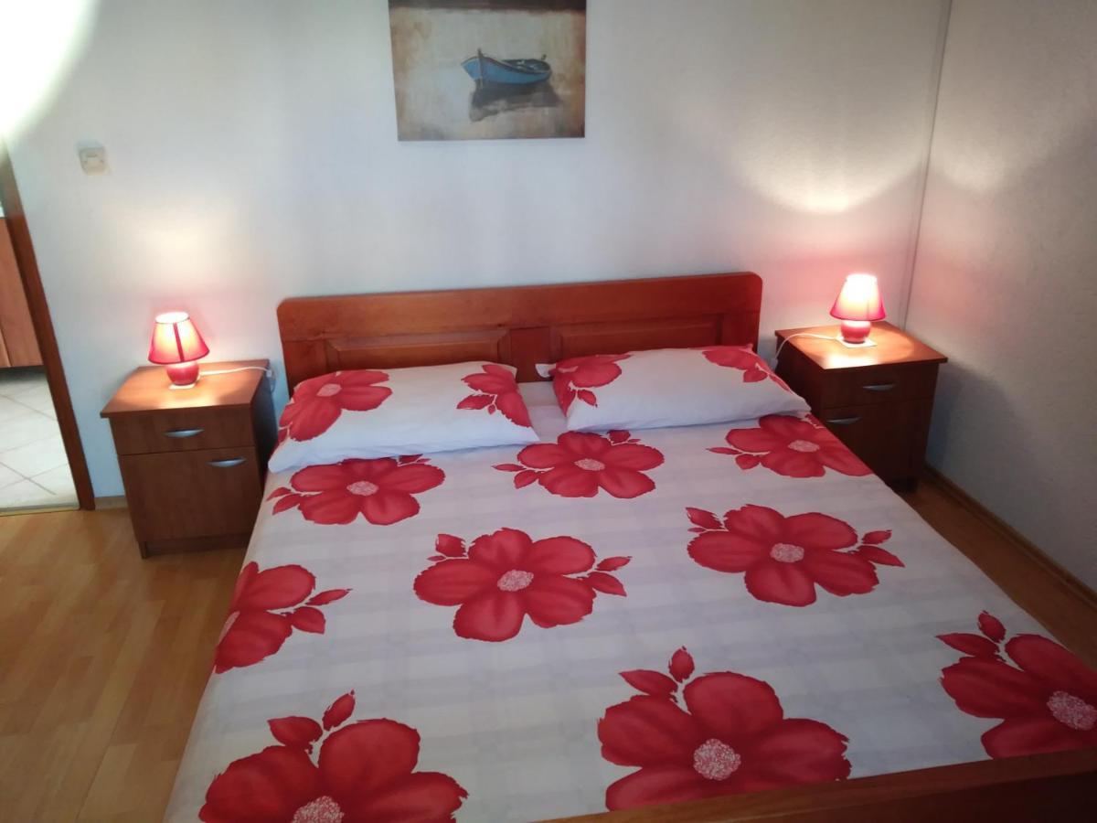Nives Apartmani Pakoštane Exteriér fotografie