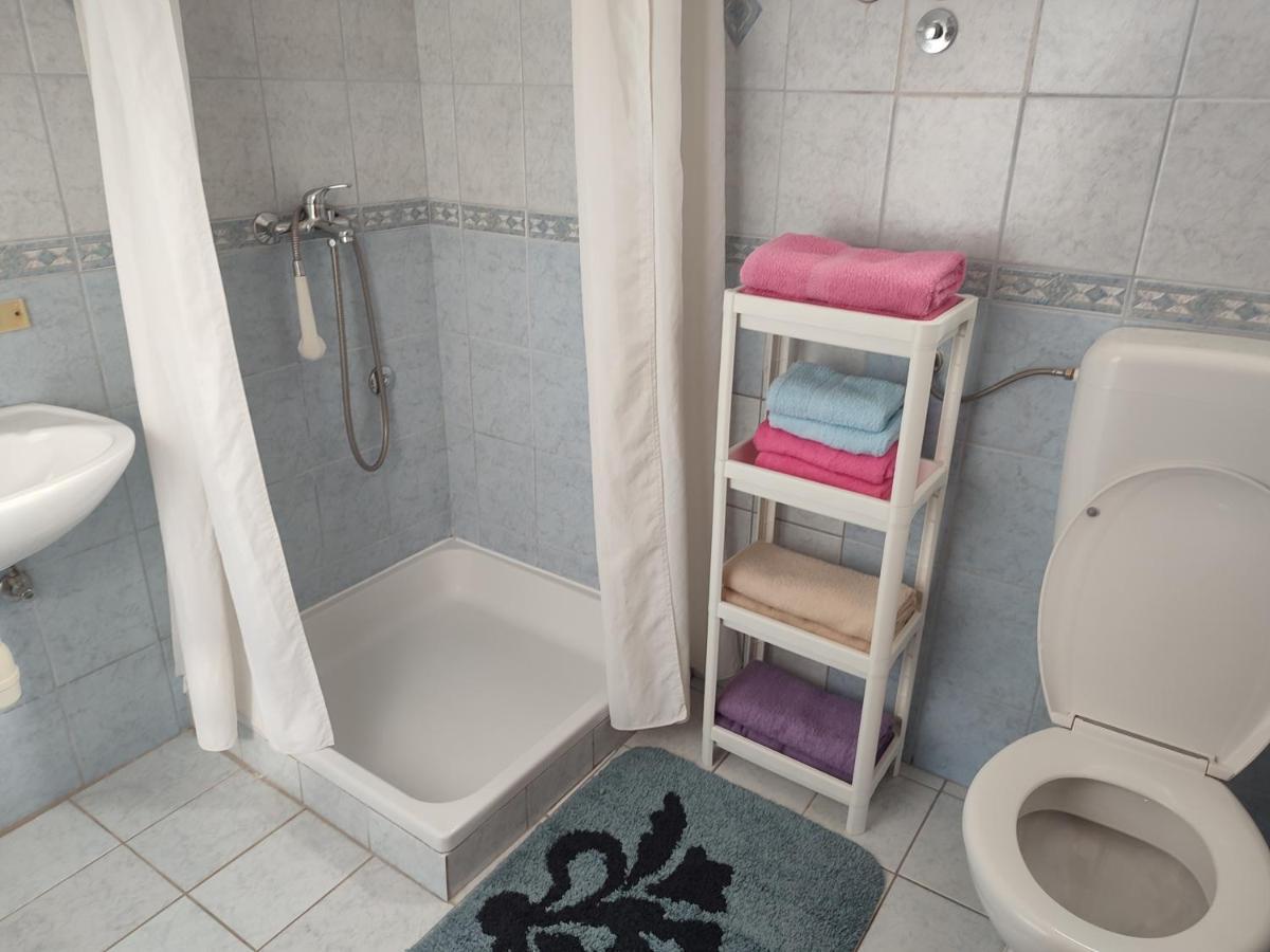 Nives Apartmani Pakoštane Exteriér fotografie