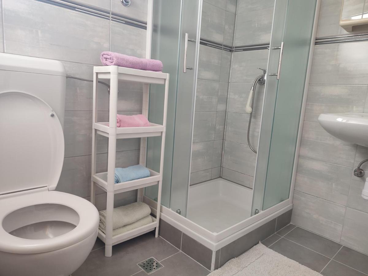 Nives Apartmani Pakoštane Exteriér fotografie